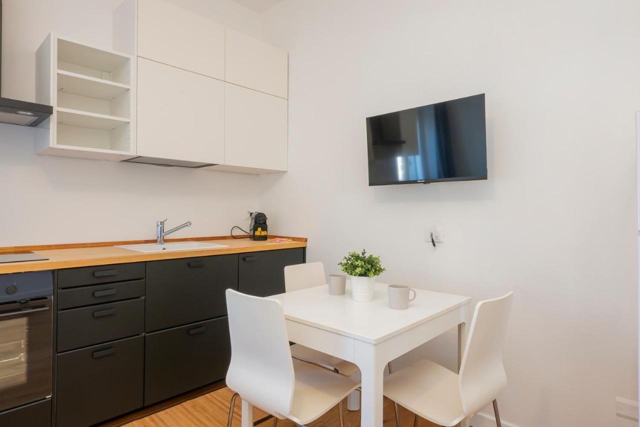 I Host Apartment - Fiuggi 59 ミラノ エクステリア 写真